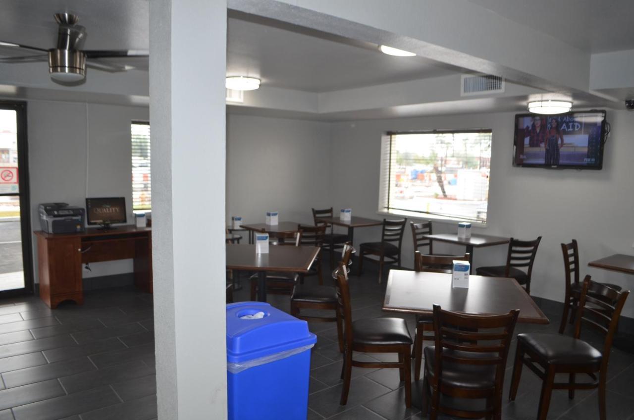 Quality Inn & Suites Near Downtown Mesa Luaran gambar