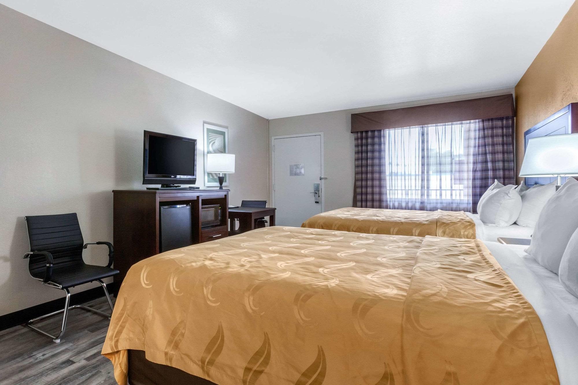 Quality Inn & Suites Near Downtown Mesa Luaran gambar