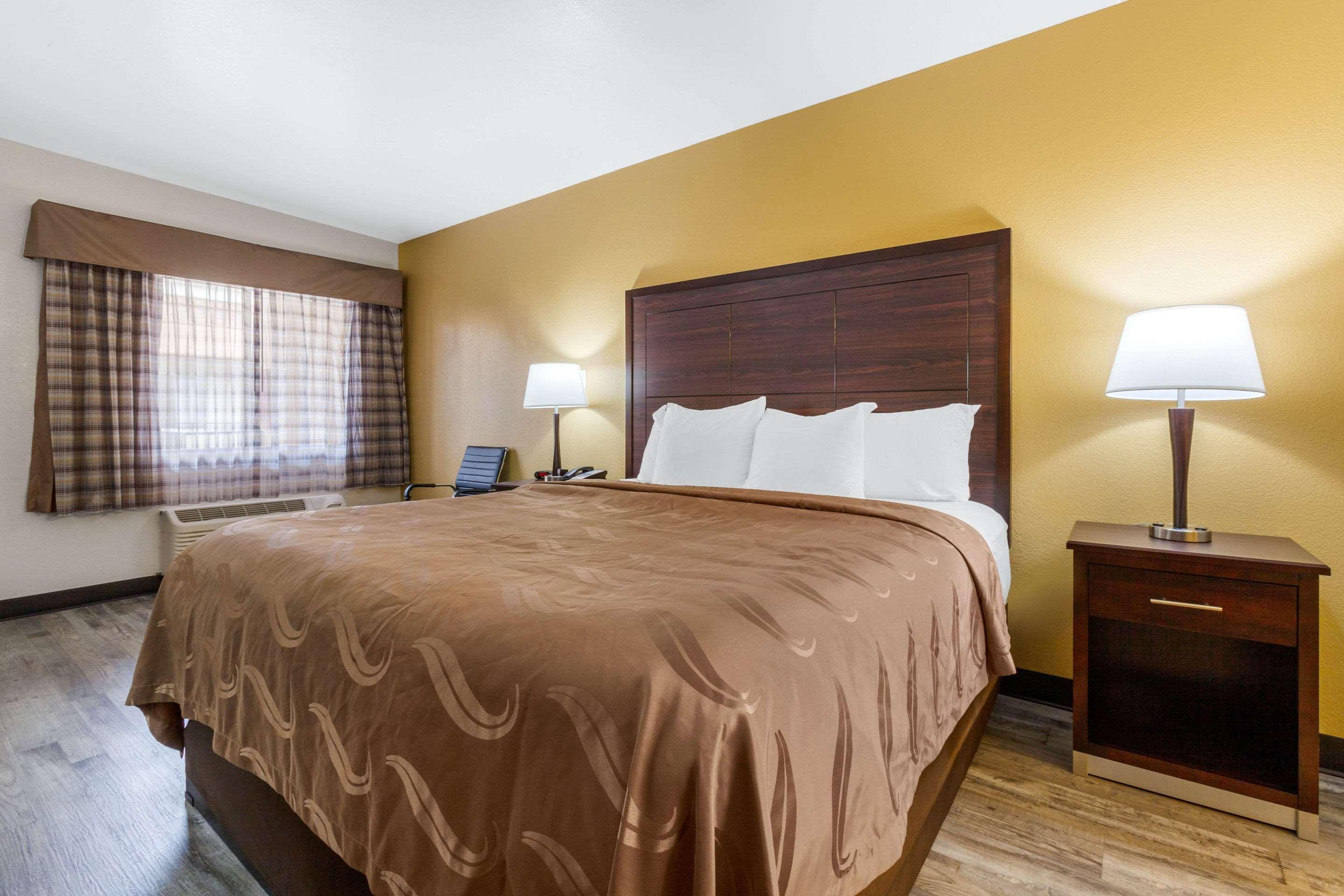 Quality Inn & Suites Near Downtown Mesa Luaran gambar