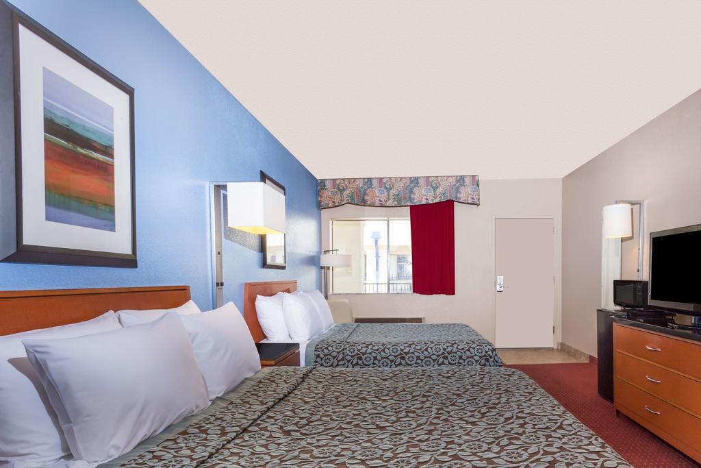 Quality Inn & Suites Near Downtown Mesa Luaran gambar