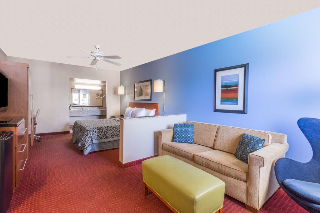 Quality Inn & Suites Near Downtown Mesa Luaran gambar