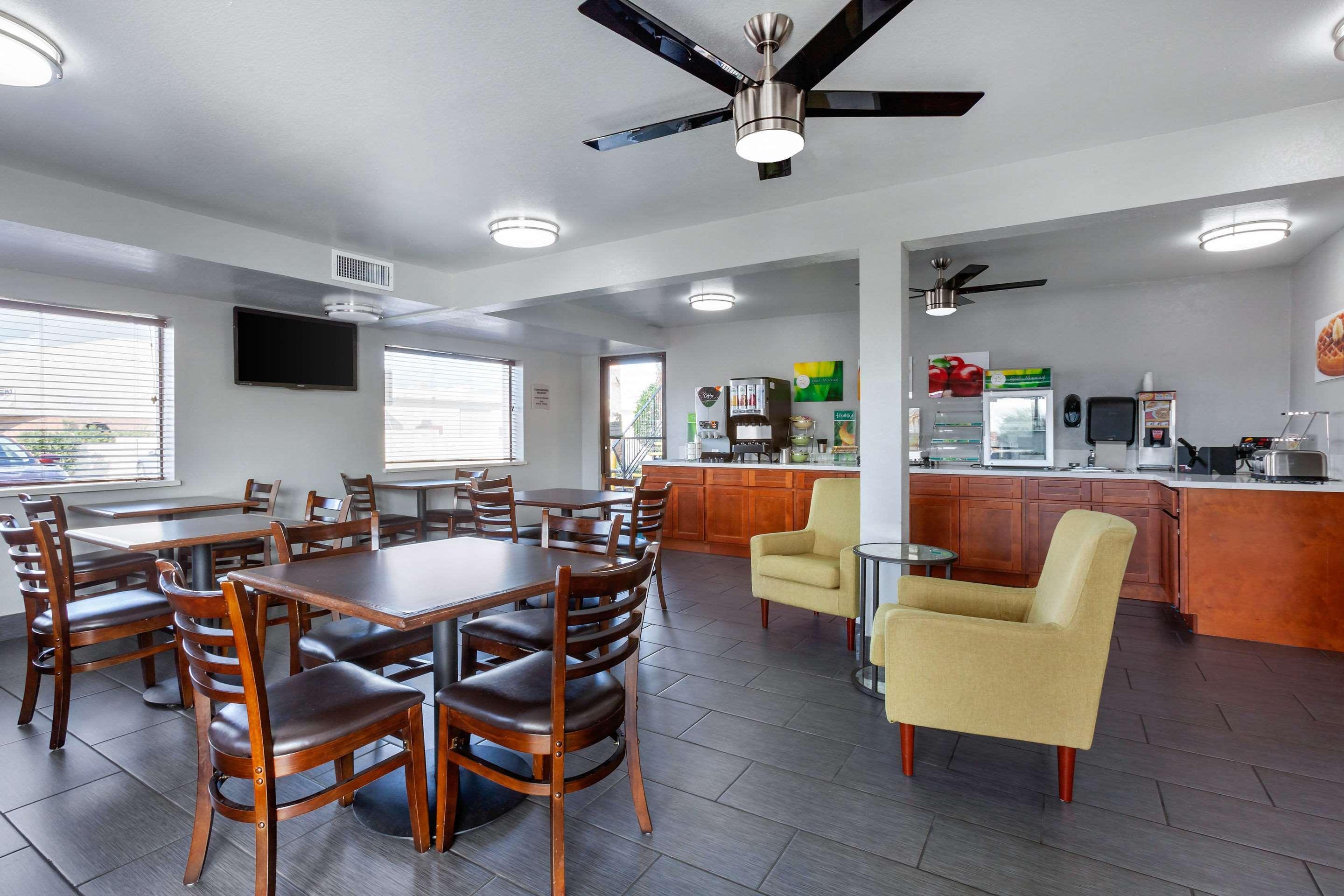 Quality Inn & Suites Near Downtown Mesa Luaran gambar