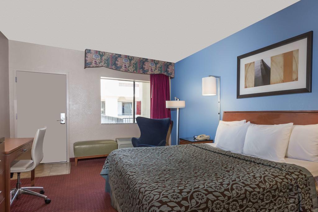 Quality Inn & Suites Near Downtown Mesa Luaran gambar